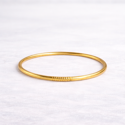 Jonc bouddhiste Kumlaï or fin – bracelet bouddhiste traditionnel de Thaïlande