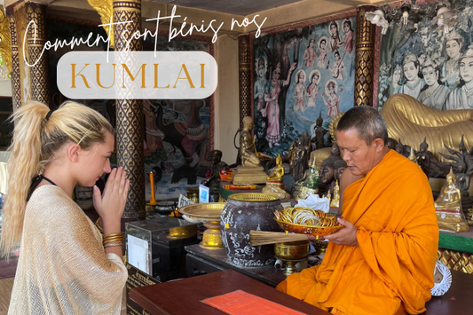 Le rituel de bénédiction des joncs dans les temples bouddhistes - Bâan Kumlai