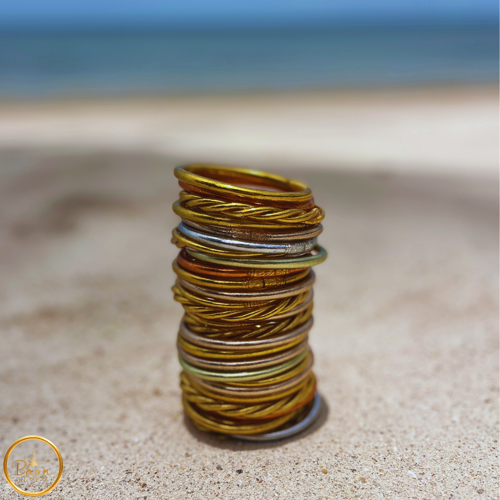 Où acheter des vrais bracelets joncs bouddhistes – Bâan Kumlaï fabriqué en Thaïlande et béni par un moine