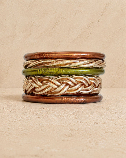 Mix de modèles et de couleurs Bâan Kumlaï avec jonc bouddhiste chocolat, vert antique et or rose