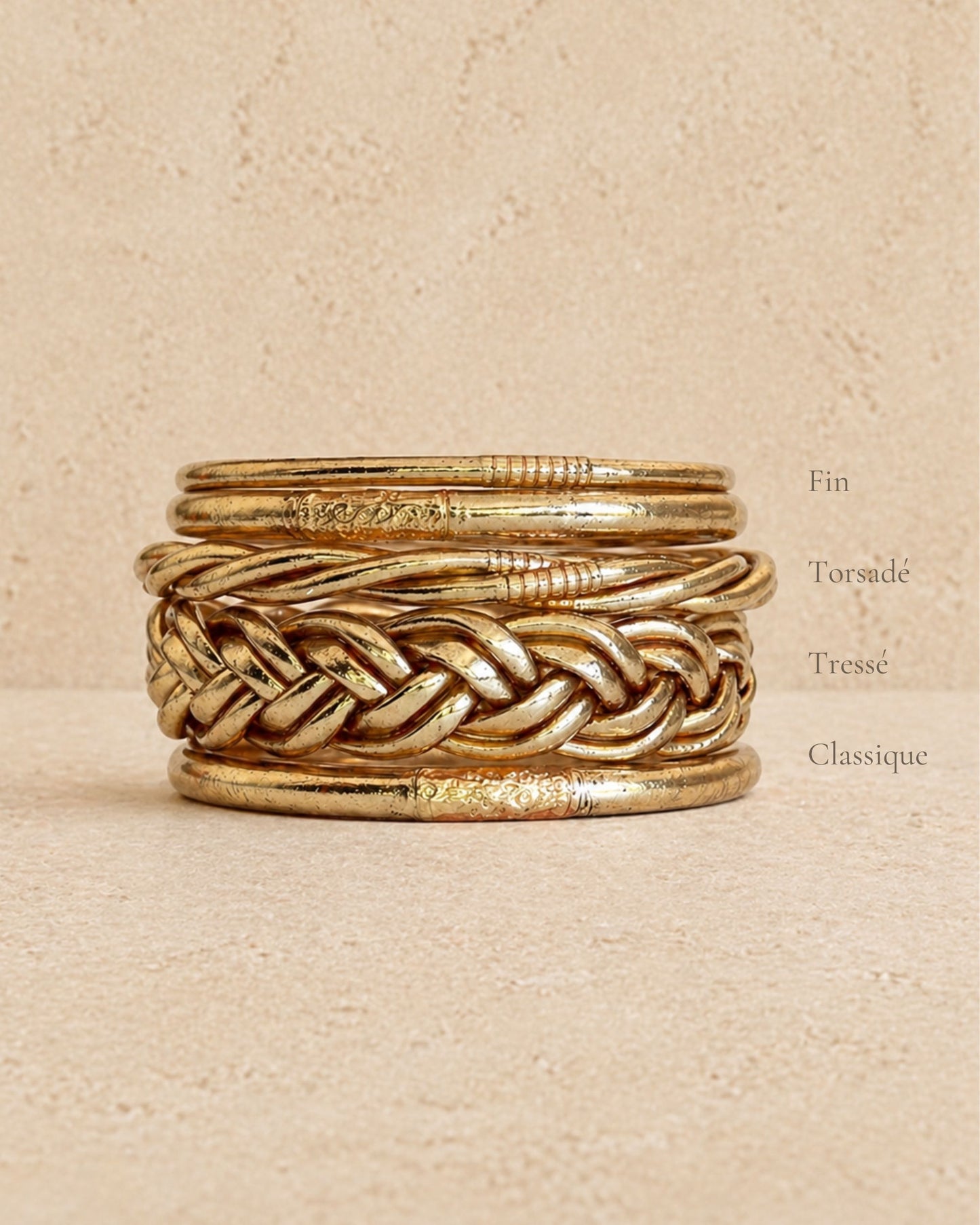 Comparatif des bracelets Bâan Kumlaï or rose : jonc bouddhiste fin, torsadé, tressé et classique.